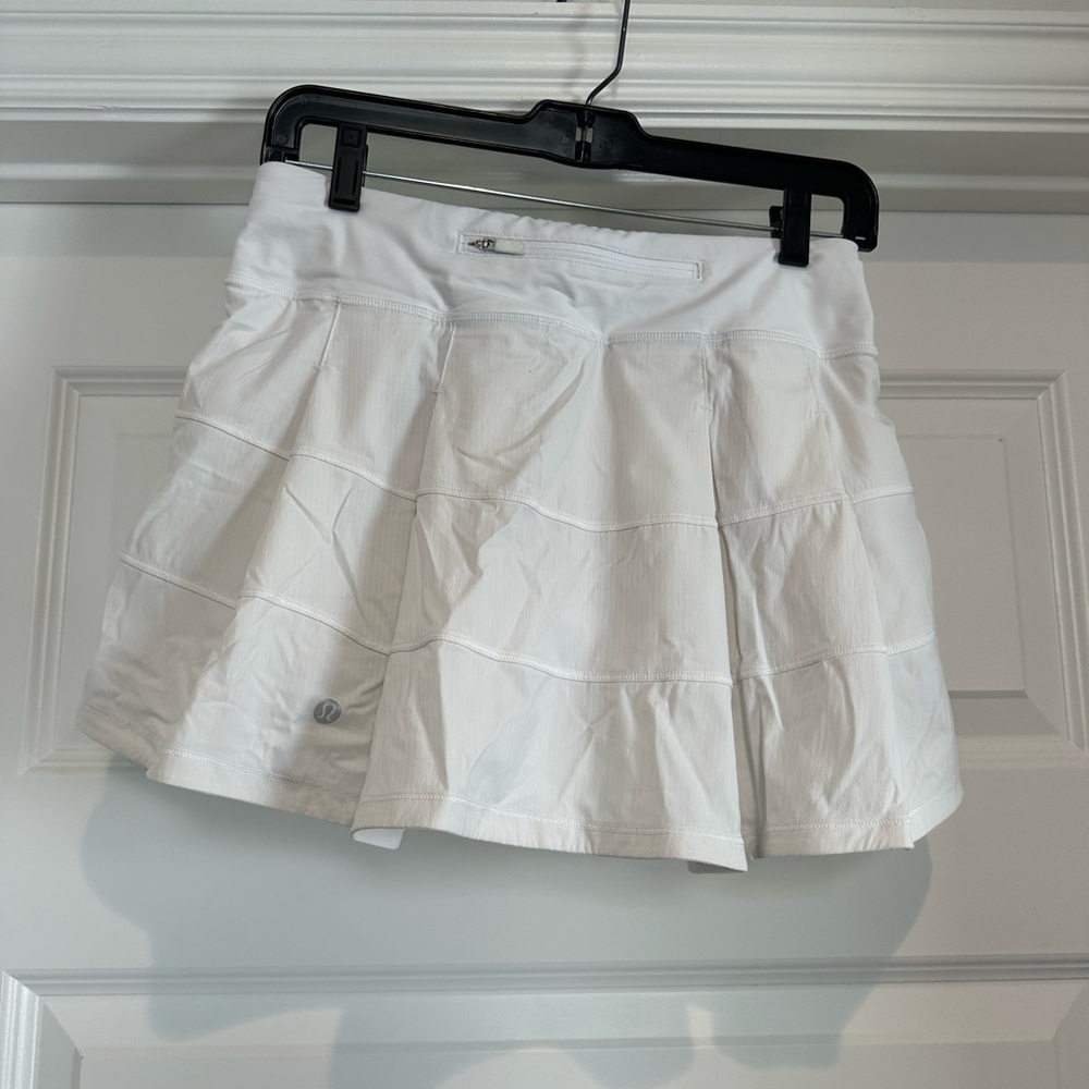 LuluLemon Pace Rival Mid-Rise Skirt